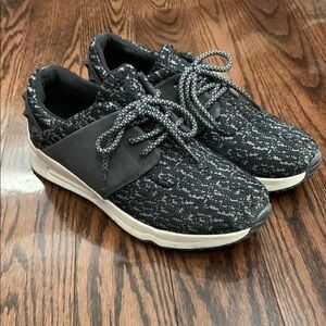 Women's Black Knit Sneakers